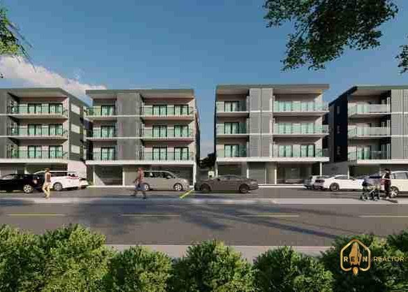 Luxury 3BR Condo on the market with pool and Club House