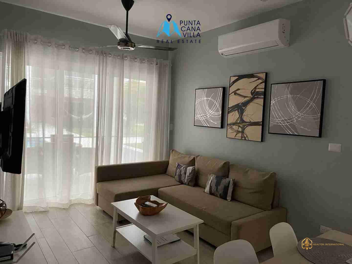 Paseo del Mar condo for sale in Los corales living room 1 Paseo del Mar condo for sale in Los corales living room 1