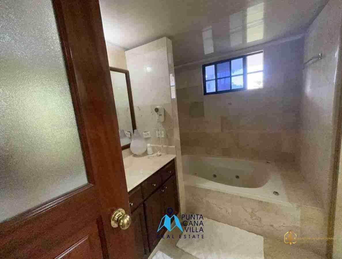 Residencial palmas real villas in cocotal Villa for sale Bathroom.jpg Residencial palmas real villas in cocotal Villa for sale Bathroom.jpg