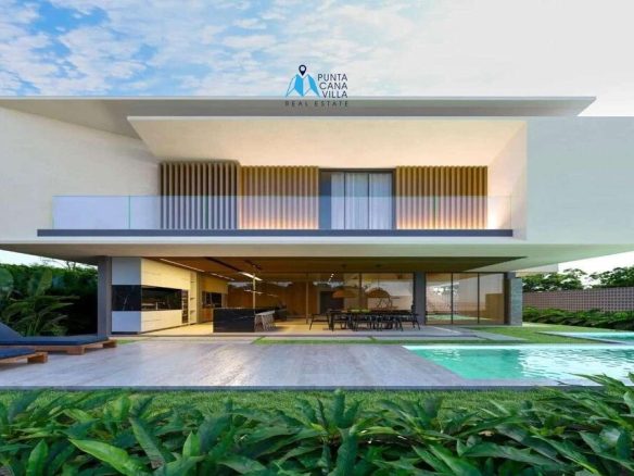 For sale in Punta Cana Village, four-bedroom villa in Punta Cana