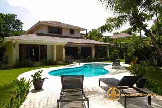 Four-Bedroom Villa for sale in Tortuga Bay, Punta Cana Resort & Club Four-Bedroom Villa for sale in Tortuga Bay, Punta Cana Resort & Club