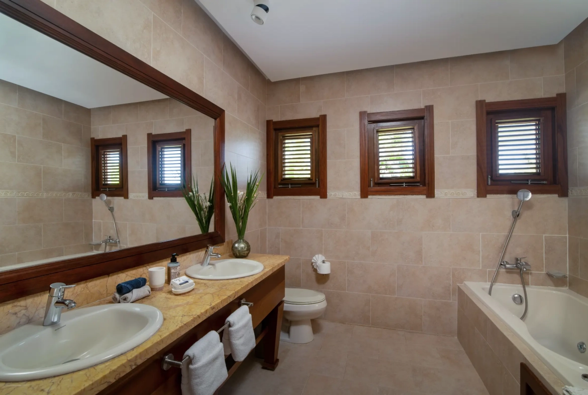 ID , Arrecife, Four Bedroom House For Sale in Punta Cana Resort and Club ()