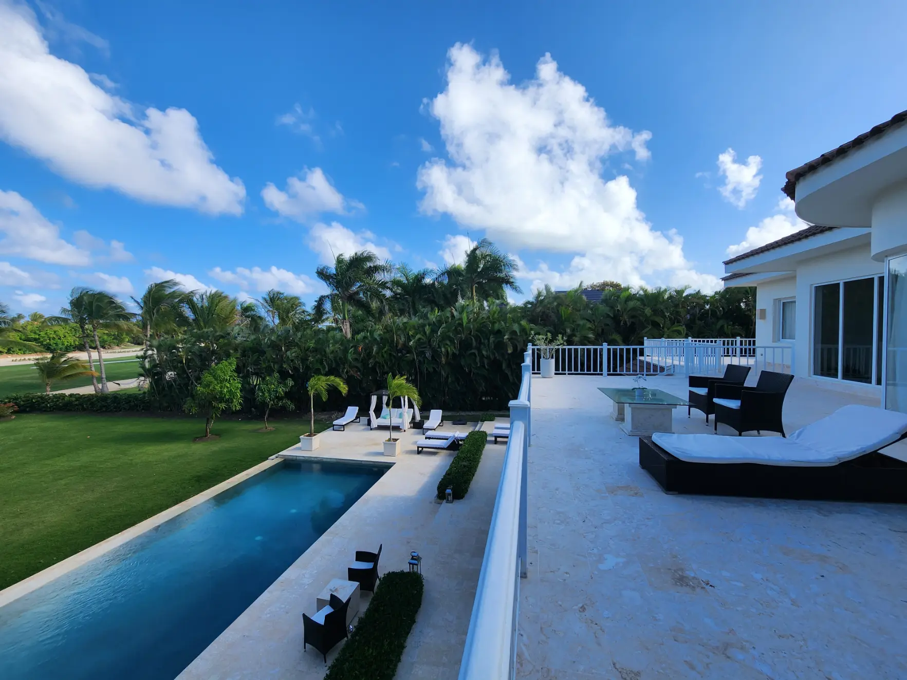 ID , Tortuga, Eight Bedroom Villa For Sale in Punta Cana Resort and Club ()