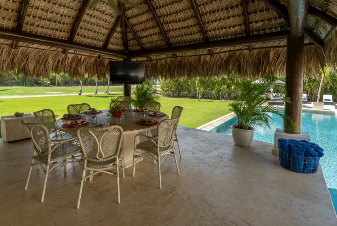 ID , Tortuga, Eight Bedroom Villa For Sale in Punta Cana Resort and Club ()