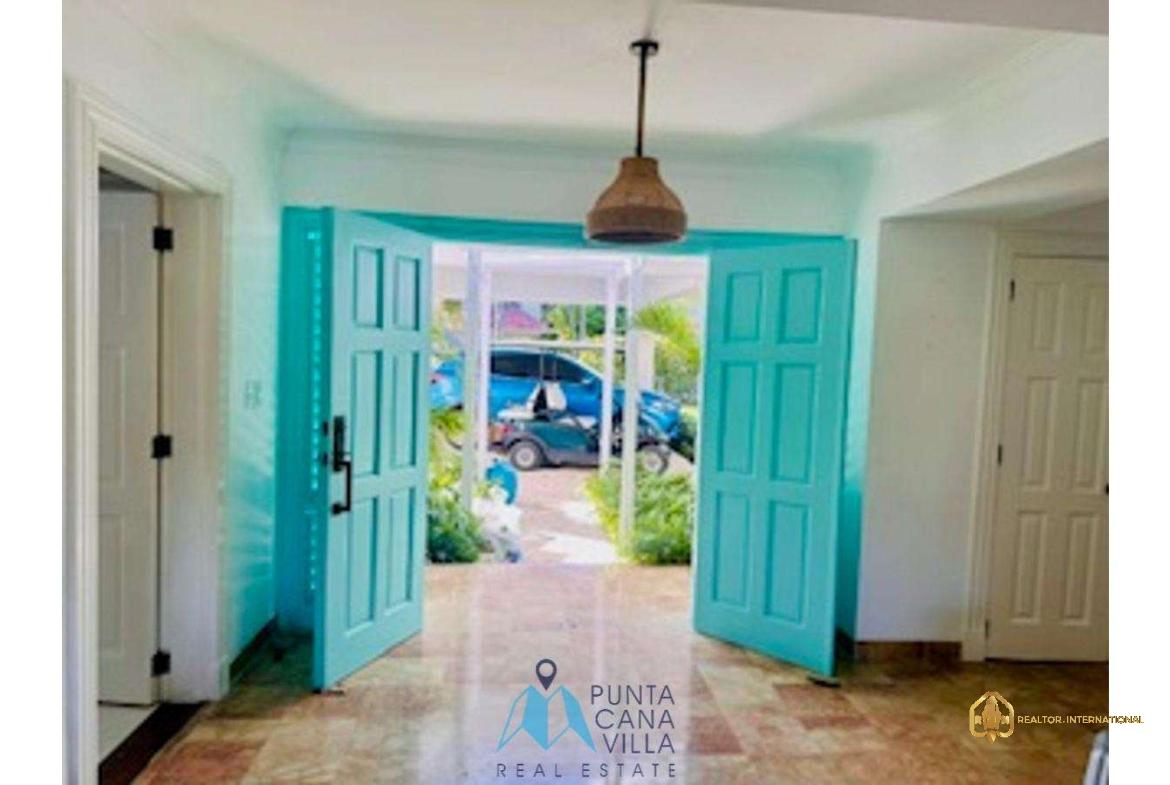 Tortuga Bay Four bedroom villa for sale in Punta Cana