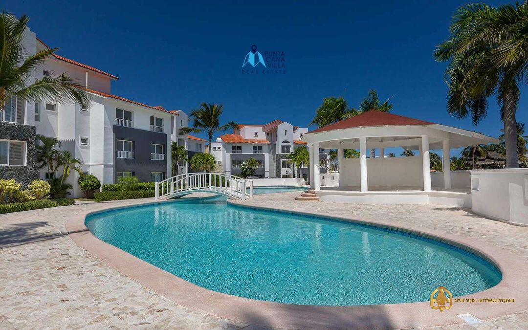 Condos for sale in Bavaro Punta Cana One bedroom apartment with views of the pool ID