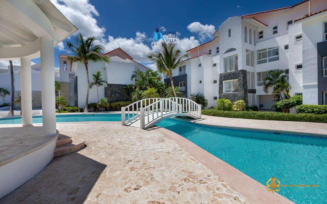 Condos for sale in Bavaro Punta Cana One bedroom apartment with views of the pool ID