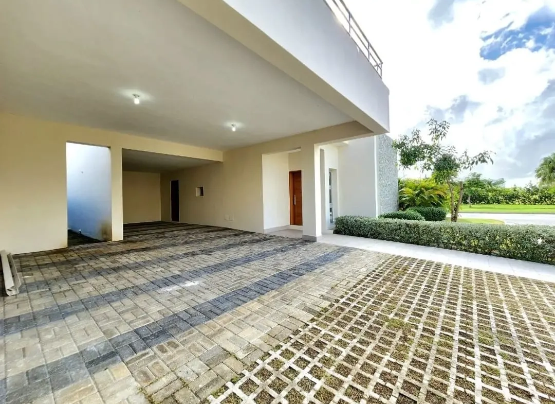 ID San Juan Lakes. Three Bedroom Villa For Sale In Punta Cana