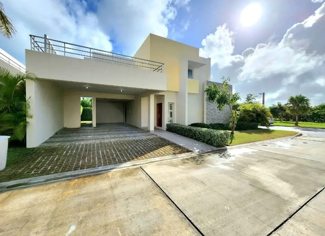 ID San Juan Lakes. Three Bedroom Villa For Sale In Punta Cana