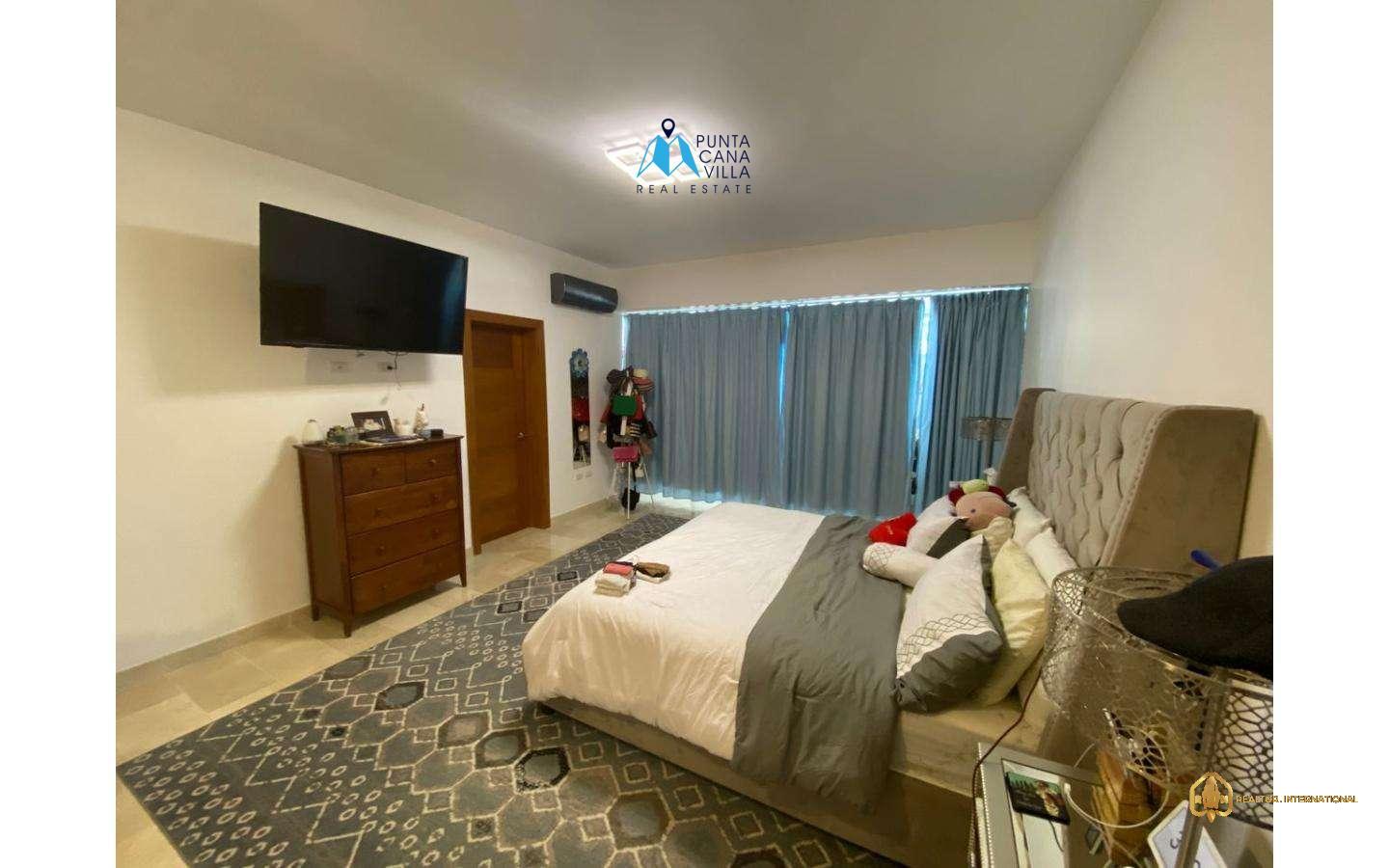 Three bedroom furnished penthouse for sale in Punta Cana Village Three bedroom furnished penthouse for sale in Punta Cana Village