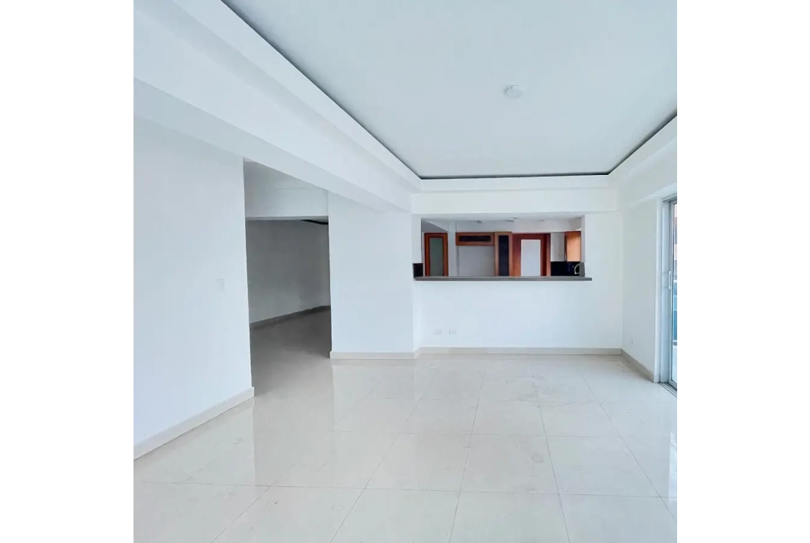 ID , Bella Vista, Three Bedroom Apartment For Sale In Santo Domingo With Lobby ()