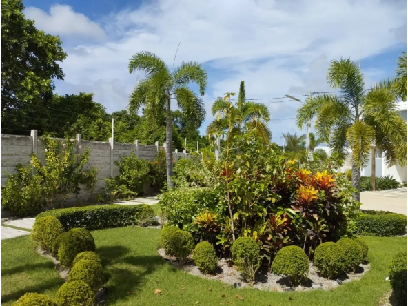 ID Elegant Two Bedroom Villa with Private Garden for Sale in Bávaro, Punta Cana ()