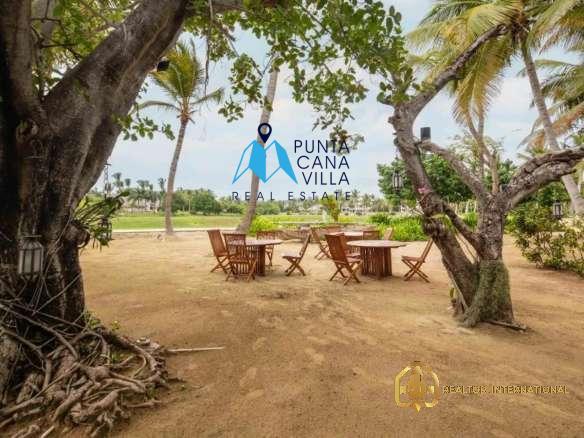 Five Bedroom Villa for Sale in Arrecife, Puntacana Resort & Club ()
