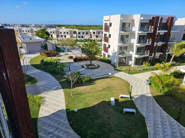 ID Charming Three Bedroom Apartment for Sale in Panorama Lake, Vista Cana – Punta Cana ()