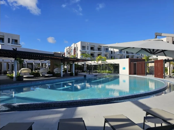 ID Charming Three Bedroom Apartment for Sale in Panorama Lake, Vista Cana – Punta Cana ()