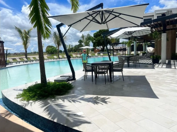 ID Charming Three Bedroom Apartment for Sale in Panorama Lake, Vista Cana – Punta Cana ()
