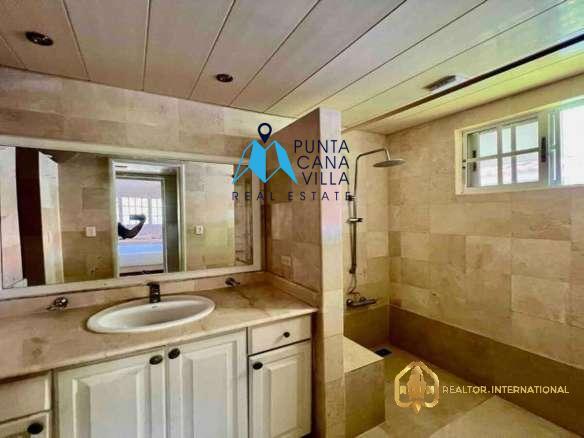 Punta Cana Real Estate Cocotal Bed Duplex Villa + Maid's Room ()