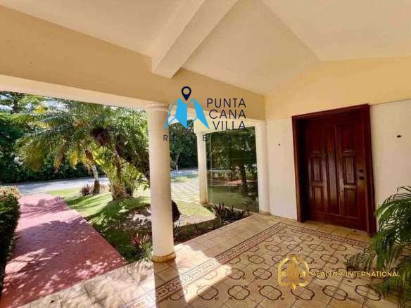 Punta Cana Real Estate Cocotal Bed Duplex Villa + Maid's Room ()