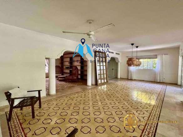 Punta Cana Real Estate Cocotal Bed Duplex Villa + Maid's Room ()