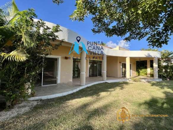 Punta Cana Golf Course Villa for Sale – Cocotal BR ()