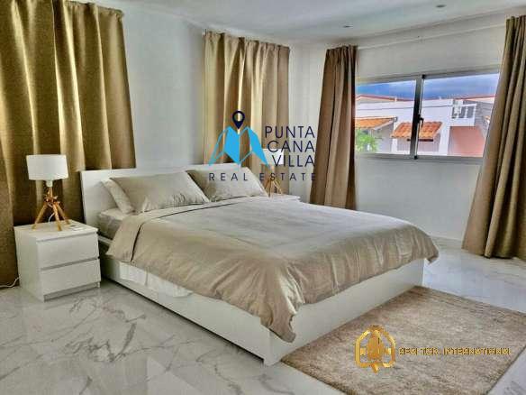 Fully Furnished BR Villa in Bavaro – Steps from the Beach ()