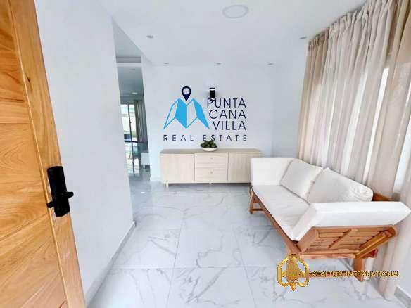 Fully Furnished BR Villa in Bavaro – Steps from the Beach ()