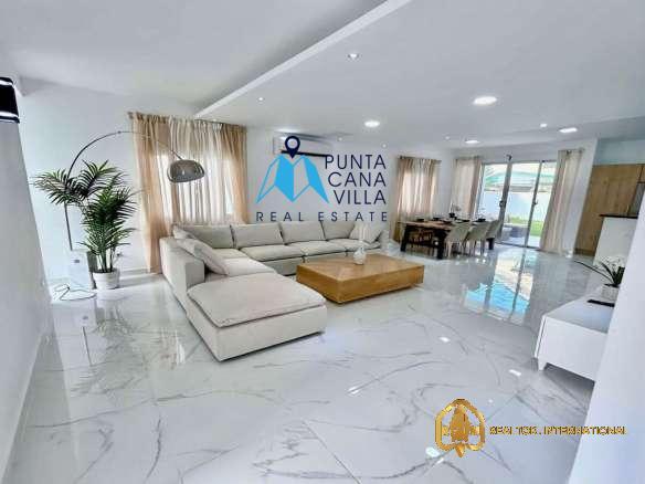 Fully Furnished BR Villa in Bavaro – Steps from the Beach ()
