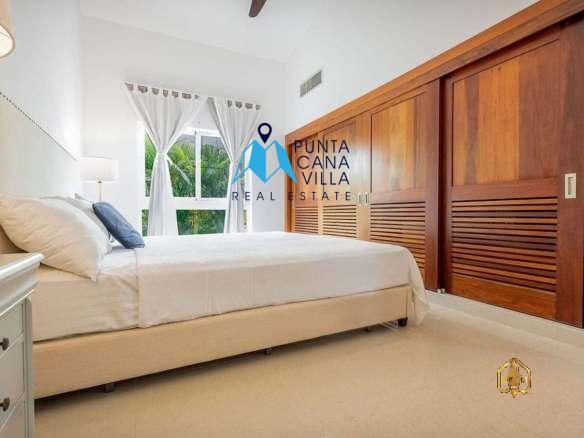 Contemporary Bedroom Villa for Sale in Cocotal Bavaro ()