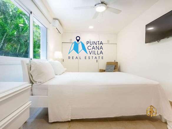 Contemporary Bedroom Villa for Sale in Cocotal Bavaro ()