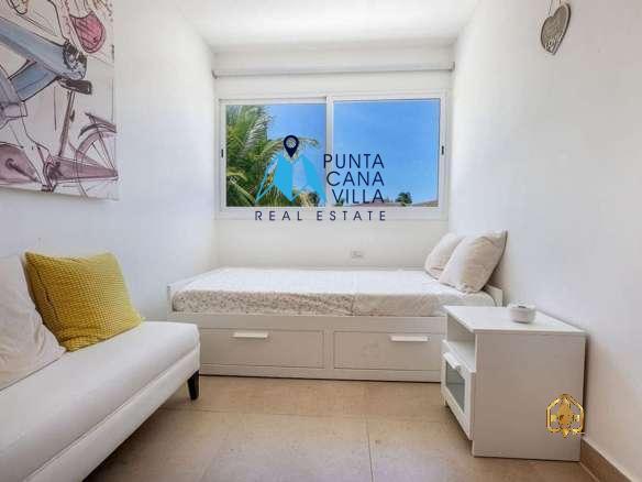 Contemporary Bedroom Villa for Sale in Cocotal Bavaro ()