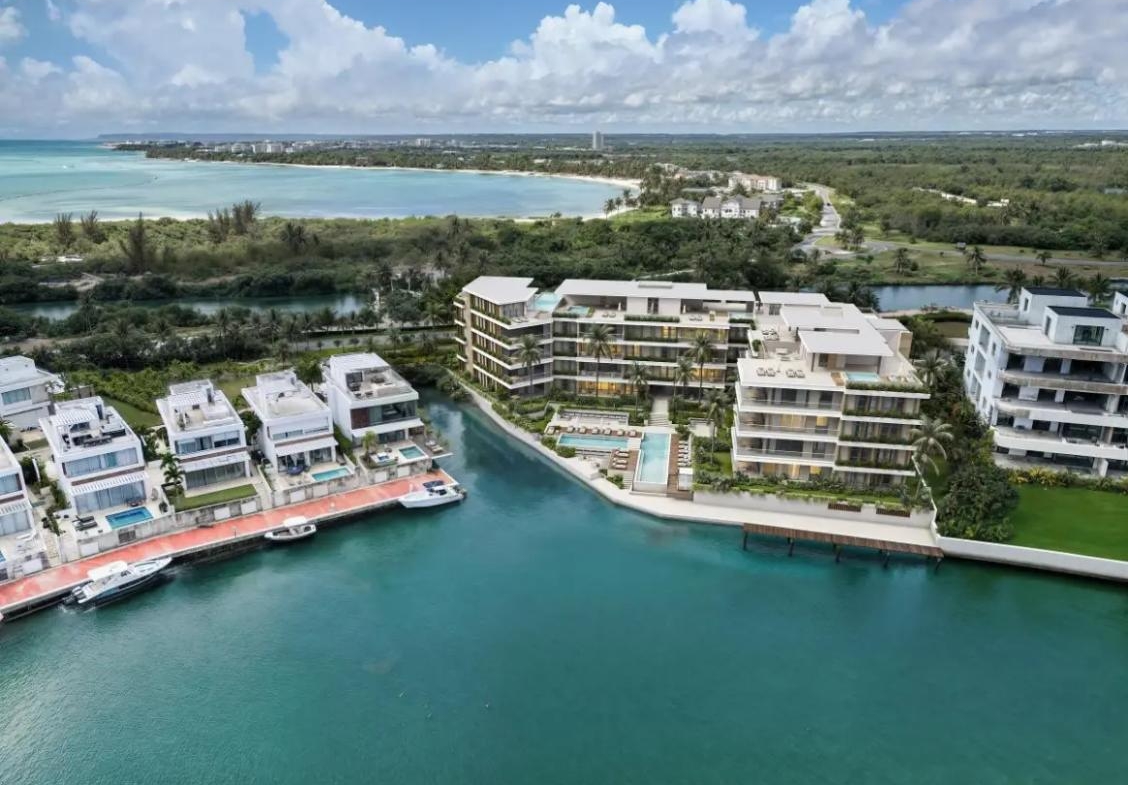 ID Blue Luxury Residences – Elegant Bedroom Apartment with Marina Views and Private Dock in Cap Cana ()