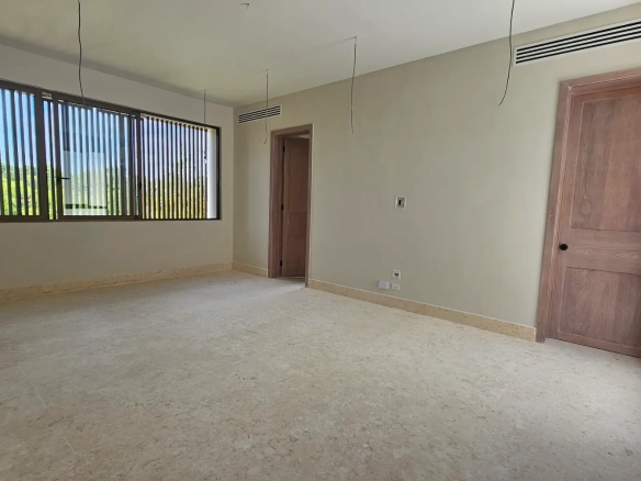 ID Majestic Bedroom Golf Villa in Hacienda – Private Interior Garden and Elite Views ()