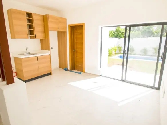 Peony Residences Luxury Modern BR Townhouse Featuring a Private Pool and Scenic Rooftop Oasis in Bavaro, Punta Cana ()