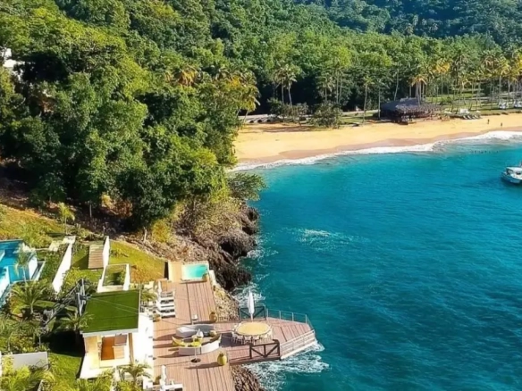 ID Exclusive Oceanfront Opportunity Build Your Dream on the Sands of Playa El Limon ()