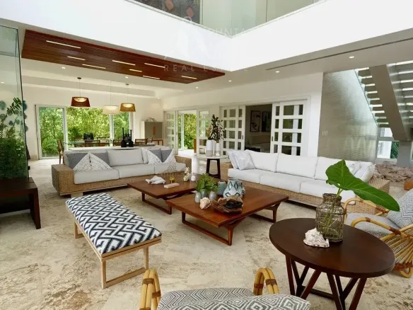 Villa Algarrobo 4-BR Spacious Villa for Sale, Punta Cana Village
