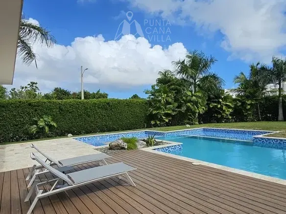 Villa Algarrobo 4-BR Spacious Villa for Sale, Punta Cana Village
