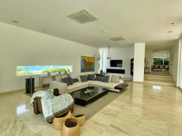 Discover Your Private Six-Bedroom Sanctuary at Villa Noah, El Limón Beach